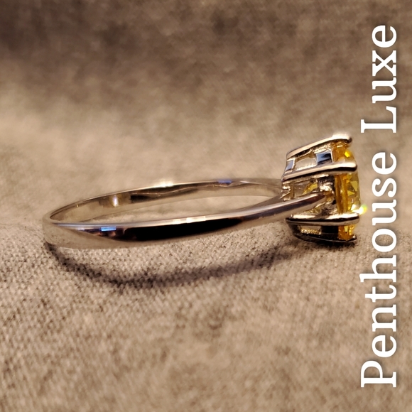🔥 CLEARANCE! Silver Citrine Solitaire Ring - Picture 5 of 8